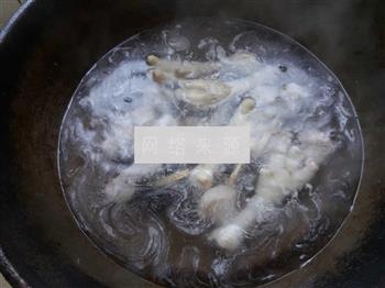 鸡脚瘦肉玉米汤怎么做，鸡脚瘦肉玉米汤怎么做好吃，鸡脚瘦肉玉米汤做法
