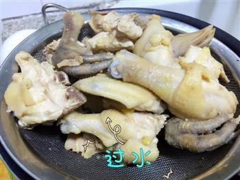 猴头菇枸杞参鸡汤怎么做，猴头菇枸杞参鸡汤怎么做好吃，猴头菇枸杞参鸡汤做法