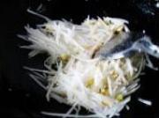 萝卜丝烧带鱼怎么做，萝卜丝烧带鱼怎么做好吃，萝卜丝烧带鱼做法