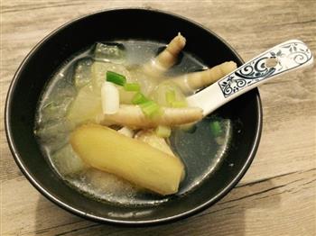 冬瓜鸡脚汤怎么做，冬瓜鸡脚汤怎么做好吃，冬瓜鸡脚汤做法