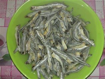 小零食-香辣小银鱼怎么做，小零食-香辣小银鱼怎么做好吃，小零食-香辣小银鱼做法