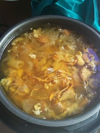 猴头菇煲鸡汤怎么做，猴头菇煲鸡汤怎么做好吃，猴头菇煲鸡汤做法