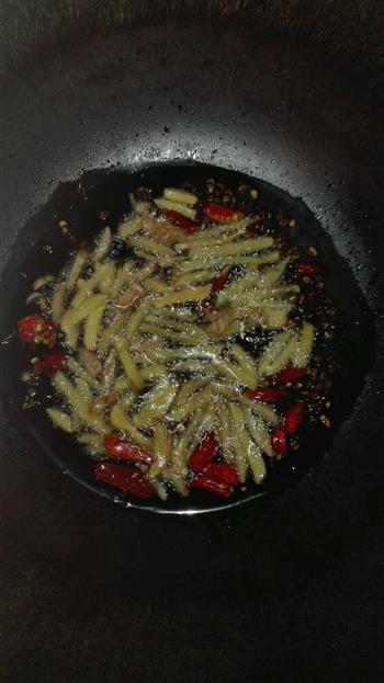 小零食-香辣小银鱼怎么做，小零食-香辣小银鱼怎么做好吃，小零食-香辣小银鱼做法
