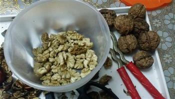 大枣夹核桃怎么做，大枣夹核桃怎么做好吃，大枣夹核桃做法
