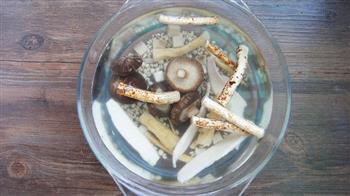 淮山茯苓薏米去湿暖胃汤怎么做，淮山茯苓薏米去湿暖胃汤怎么做好吃，淮山茯苓薏米去湿暖胃汤做法