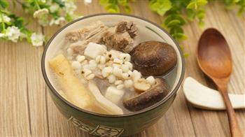 淮山茯苓薏米去湿暖胃汤怎么做，淮山茯苓薏米去湿暖胃汤怎么做好吃，淮山茯苓薏米去湿暖胃汤做法