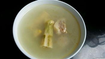 猪骨炖玉米石笋干怎么做，猪骨炖玉米石笋干怎么做好吃，猪骨炖玉米石笋干做法