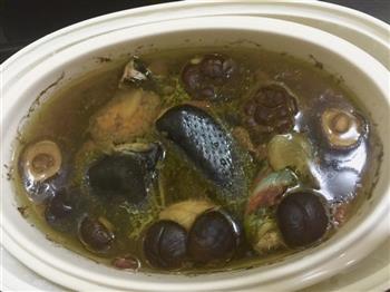 冬菇鲍鱼乌鸡汤怎么做，冬菇鲍鱼乌鸡汤怎么做好吃，冬菇鲍鱼乌鸡汤做法