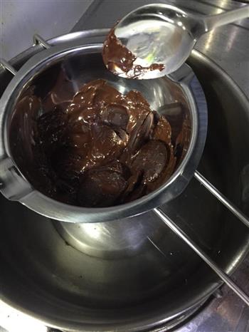 超软生巧克力怎么做，超软生巧克力怎么做好吃，超软生巧克力做法