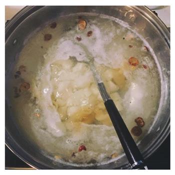 鱼胶山药汤怎么做，鱼胶山药汤怎么做好吃，鱼胶山药汤做法