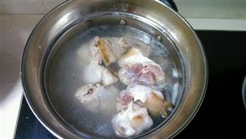 花生海带猪蹄汤怎么做，花生海带猪蹄汤怎么做好吃，花生海带猪蹄汤做法