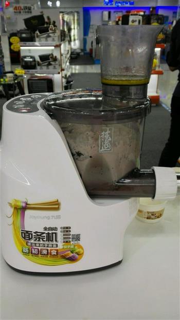 黄金炸麻叶怎么做，黄金炸麻叶怎么做好吃，黄金炸麻叶做法