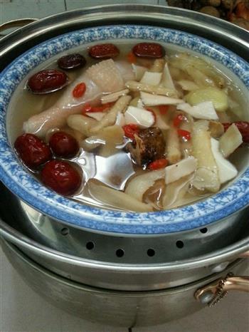 汤一沙参玉竹炖鸡怎么做，汤一沙参玉竹炖鸡怎么做好吃，汤一沙参玉竹炖鸡做法