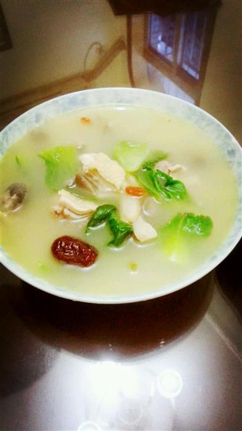 西洋参枸杞炖鸡汤怎么做，西洋参枸杞炖鸡汤怎么做好吃，西洋参枸杞炖鸡汤做法