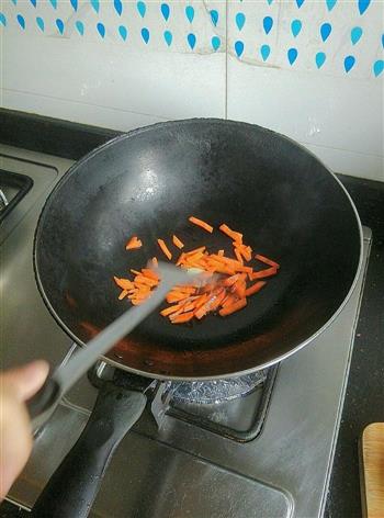 大白菜贡丸粉丝汤怎么做，大白菜贡丸粉丝汤怎么做好吃，大白菜贡丸粉丝汤做法