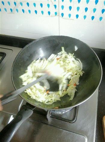 大白菜贡丸粉丝汤怎么做，大白菜贡丸粉丝汤怎么做好吃，大白菜贡丸粉丝汤做法