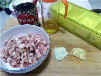 汆丸子怎么做，汆丸子怎么做好吃，汆丸子做法
