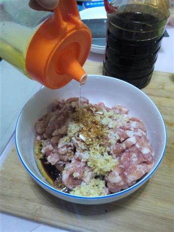 汆丸子怎么做，汆丸子怎么做好吃，汆丸子做法