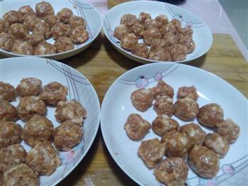 汆丸子怎么做，汆丸子怎么做好吃，汆丸子做法