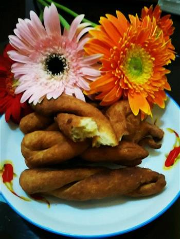 蜂蜜油酥小麻花怎么做，蜂蜜油酥小麻花怎么做好吃，蜂蜜油酥小麻花做法