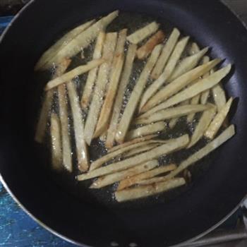 椒鹽薯條怎么做，椒鹽薯條怎么做好吃，椒鹽薯條做法