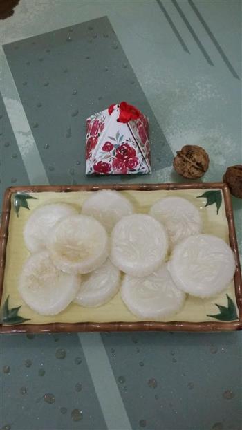 芝麻水晶糕怎么做，芝麻水晶糕怎么做好吃，芝麻水晶糕做法