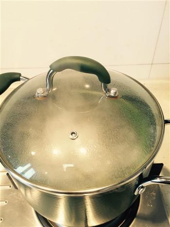 滋养的番茄排骨汤怎么做，滋养的番茄排骨汤怎么做好吃，滋养的番茄排骨汤做法