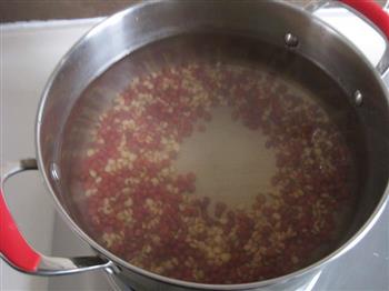 红豆莲藕汤怎么做，红豆莲藕汤怎么做好吃，红豆莲藕汤做法