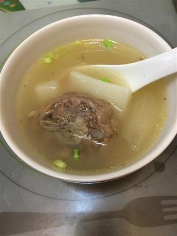 牛尾煲萝卜汤怎么做，牛尾煲萝卜汤怎么做好吃，牛尾煲萝卜汤做法