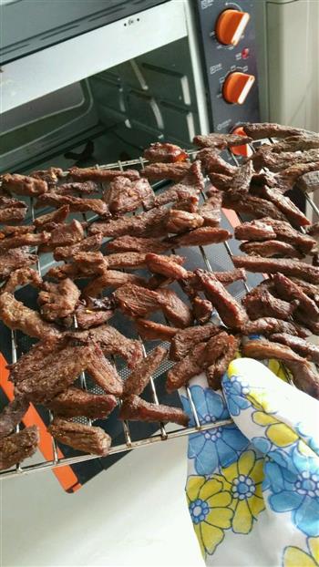 正宗牛肉干怎么做，正宗牛肉干怎么做好吃，正宗牛肉干做法