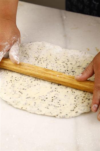 红豆吐司怎么做，红豆吐司怎么做好吃，红豆吐司做法