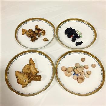 女人汤—乌鸡红枣枸杞四物汤怎么做，女人汤—乌鸡红枣枸杞四物汤怎么做好吃，女人汤—乌鸡红枣枸杞四物汤做法
