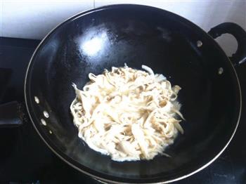 平菇鸡蛋汤怎么做，平菇鸡蛋汤怎么做好吃，平菇鸡蛋汤做法