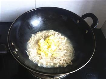 平菇鸡蛋汤怎么做，平菇鸡蛋汤怎么做好吃，平菇鸡蛋汤做法