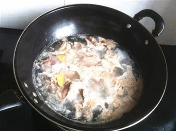 冬瓜黄豆猪骨汤怎么做，冬瓜黄豆猪骨汤怎么做好吃，冬瓜黄豆猪骨汤做法