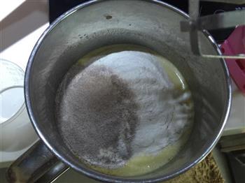 咖啡奶油蛋糕怎么做，咖啡奶油蛋糕怎么做好吃，咖啡奶油蛋糕做法