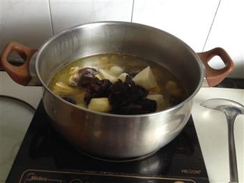 土鸡洋芋汤怎么做，土鸡洋芋汤怎么做好吃，土鸡洋芋汤做法