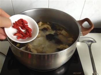 土鸡洋芋汤怎么做，土鸡洋芋汤怎么做好吃，土鸡洋芋汤做法