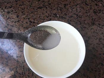 夏日消暑降温白凉粉怎么做，夏日消暑降温白凉粉怎么做好吃，夏日消暑降温白凉粉做法
