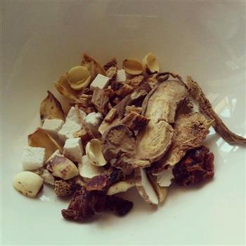 消暑圣品-清补凉排骨汤怎么做，消暑圣品-清补凉排骨汤怎么做好吃，消暑圣品-清补凉排骨汤做法