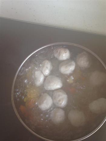 蔬菜肉丸汤怎么做，蔬菜肉丸汤怎么做好吃，蔬菜肉丸汤做法