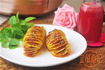 培根风琴土豆怎么做，培根风琴土豆怎么做好吃，培根风琴土豆做法