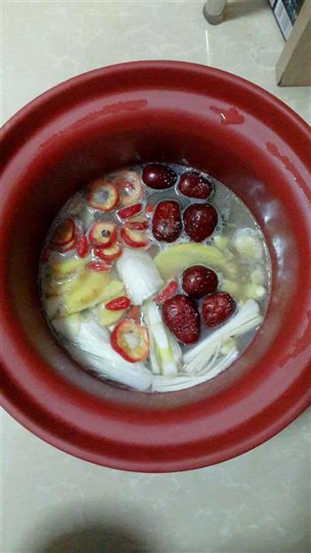 当归黄芪白果乌鸡汤怎么做，当归黄芪白果乌鸡汤怎么做好吃，当归黄芪白果乌鸡汤做法