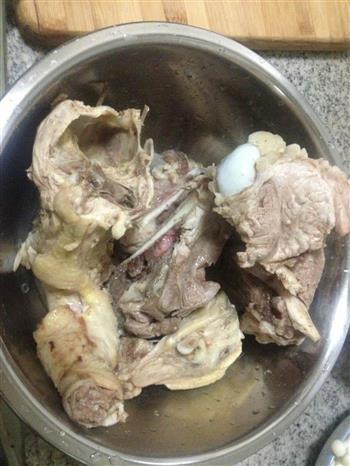 吊高汤怎么做，吊高汤怎么做好吃，吊高汤做法