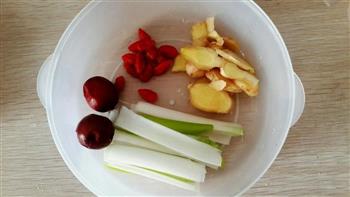 当归黄芪白果乌鸡汤怎么做，当归黄芪白果乌鸡汤怎么做好吃，当归黄芪白果乌鸡汤做法