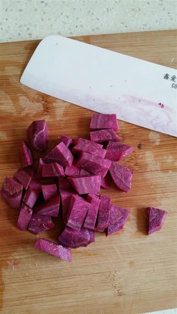 紫薯猫耳朵怎么做，紫薯猫耳朵怎么做好吃，紫薯猫耳朵做法