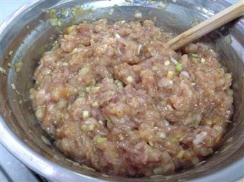 鲜菌汤汆丸子怎么做，鲜菌汤汆丸子怎么做好吃，鲜菌汤汆丸子做法