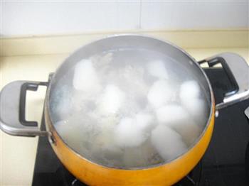 咸鸡炖萝卜怎么做，咸鸡炖萝卜怎么做好吃，咸鸡炖萝卜做法
