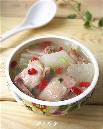 咸鸡炖萝卜怎么做，咸鸡炖萝卜怎么做好吃，咸鸡炖萝卜做法