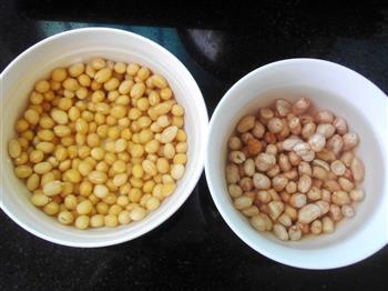 黄豆花生炖猪蹄怎么做，黄豆花生炖猪蹄怎么做好吃，黄豆花生炖猪蹄做法